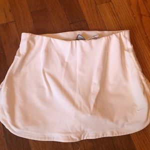 Nike Brand White Tennis Skirt - Size Small